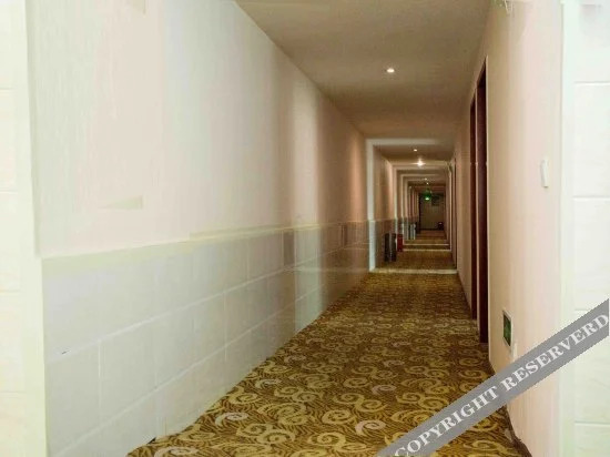 Junyi Chain Hotel (Yongfeng Subway Station)