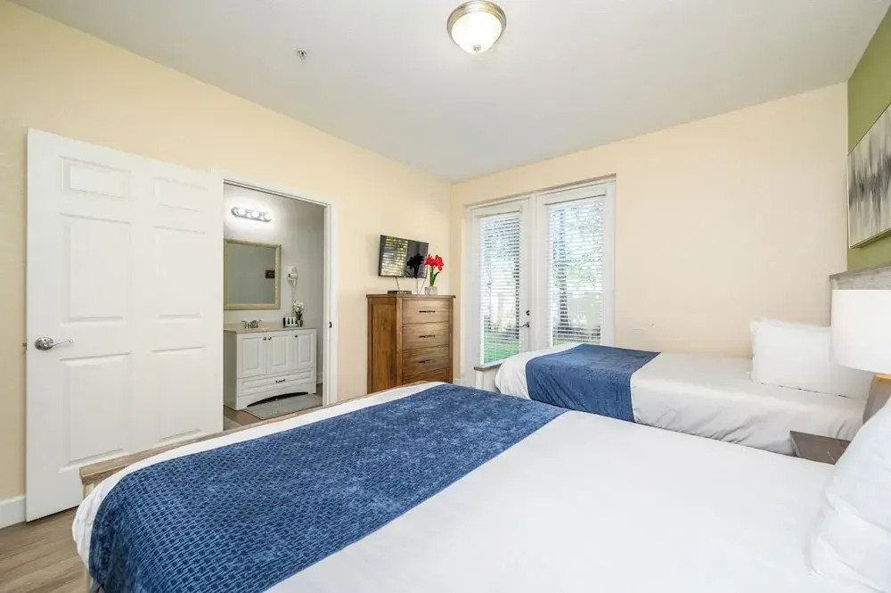 Epic Universe Beautiful Vacation Townhome - 4031