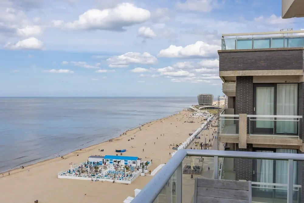 One-bedroom Apartment on the Seafront