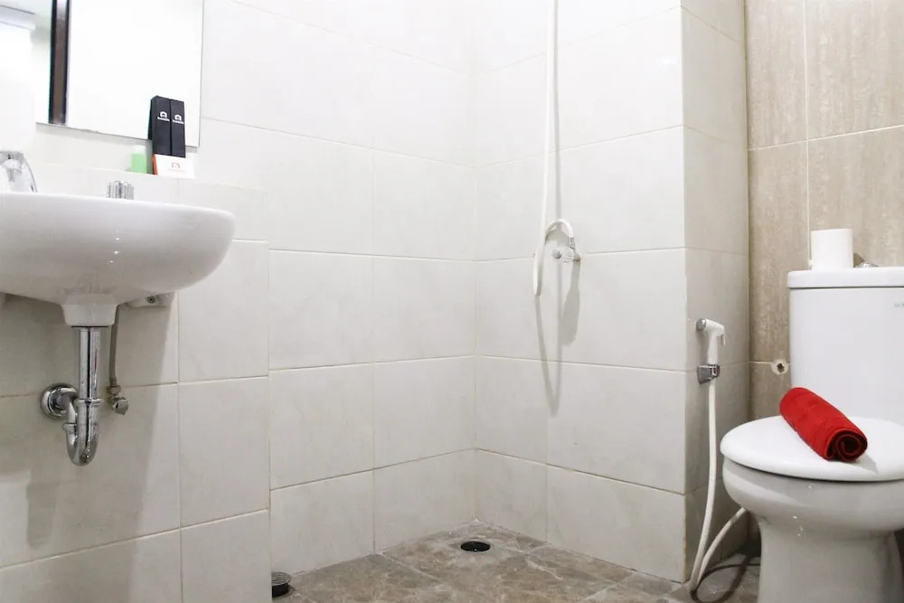 Comfortable Studio Apartment Grand Dhika City