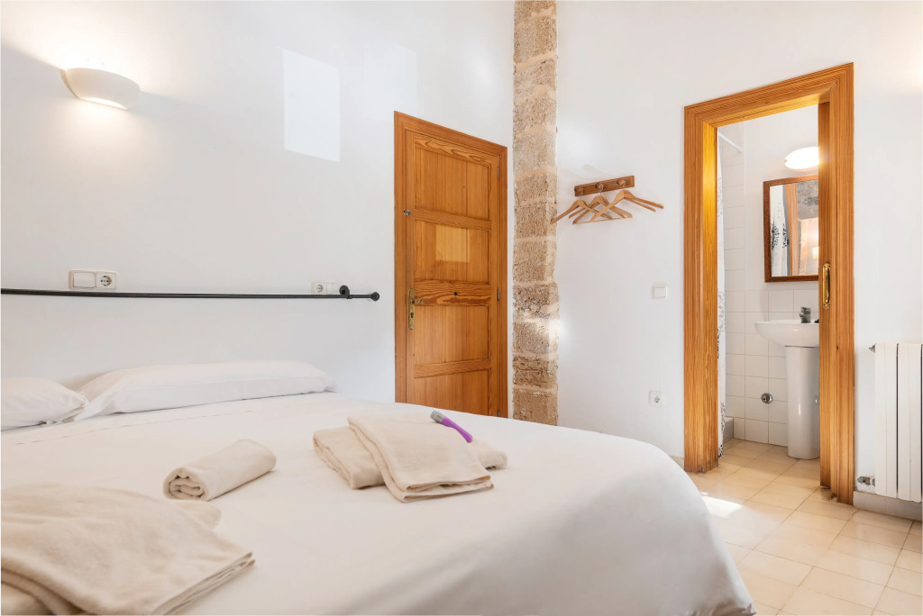 Petit Hotel Hostatgeria La Victoria