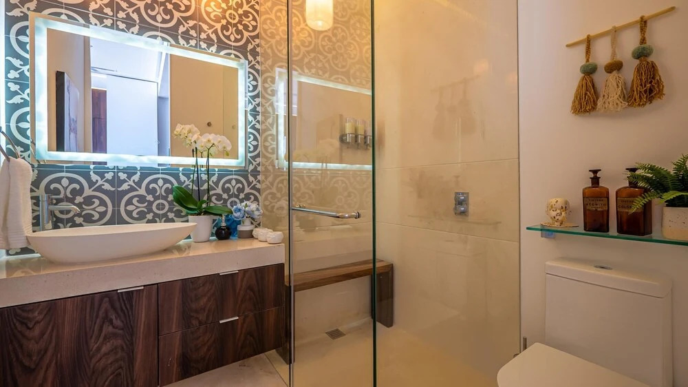 Pier 57-706 Spectacular Penthouse Romantic Zone Ocean Views