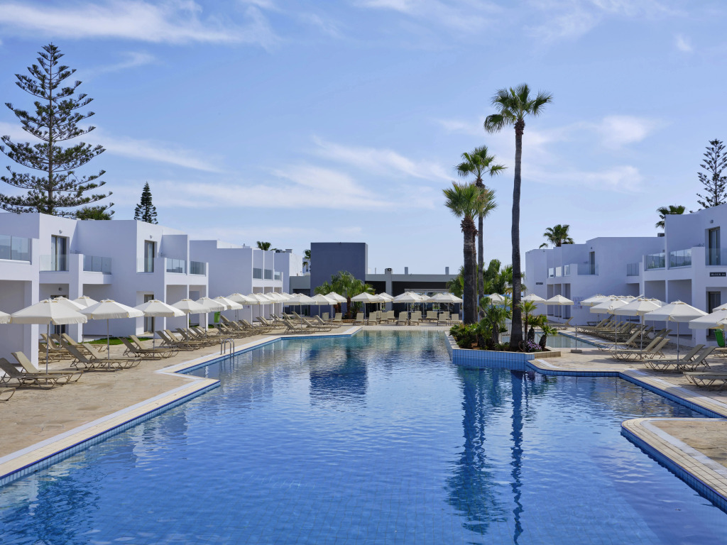 Курортный Отель Panthea Resort