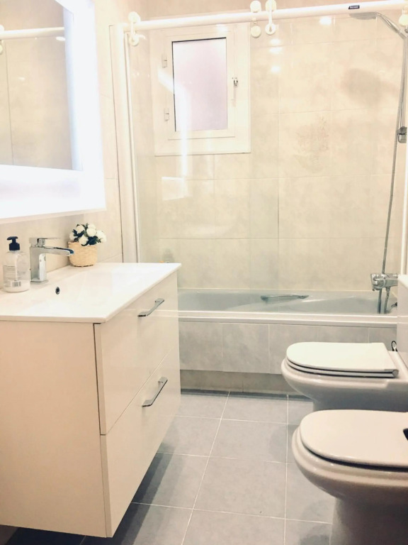Apartamento BCN con balcón