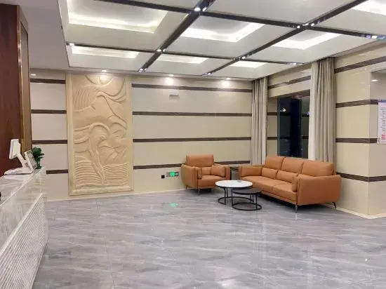 Ruifeng Hotel Buerjin (Food Street Night Market)