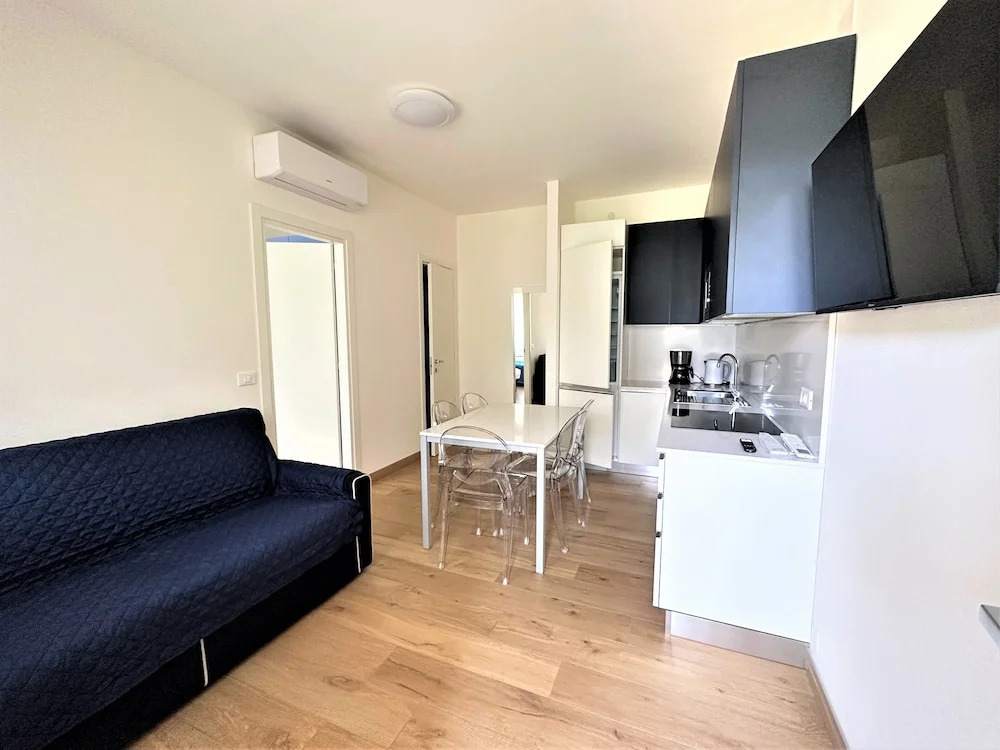 Great Flat in a Villa With Garden