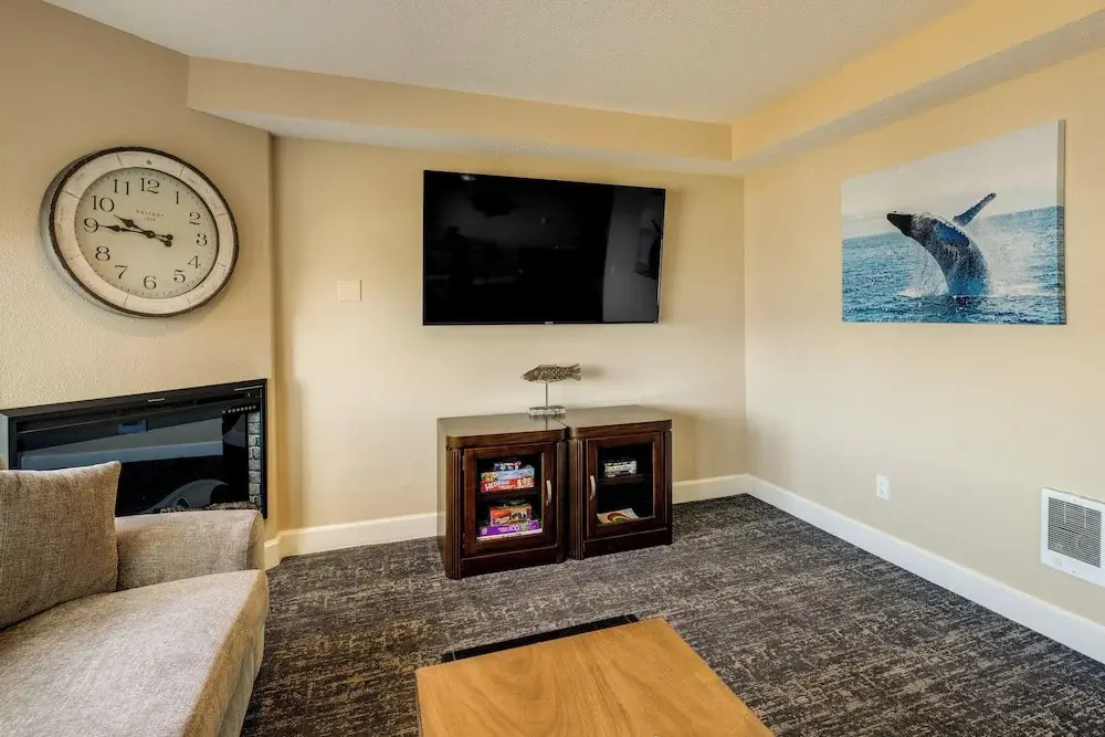 Rockaway Beach Vacation Rental Near Beach Access!