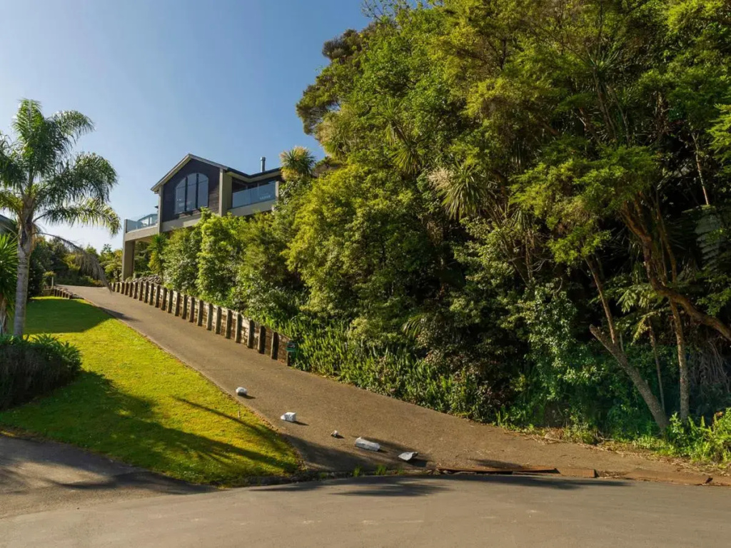 View from the Top - Whitianga Holiday Home