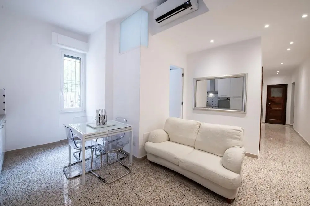 Domus Ausoni in Rome