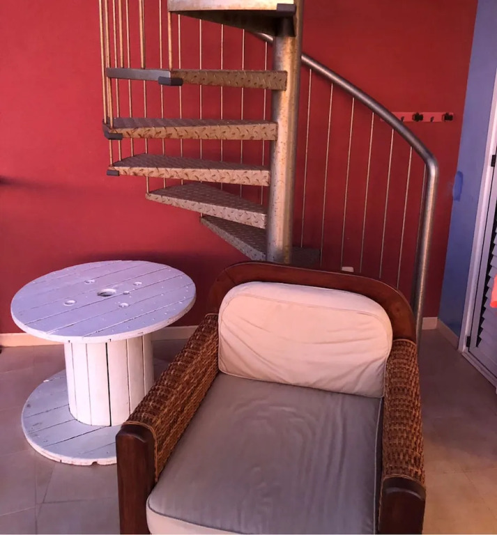 Penthouse 50m from sea, high spot for scuba deep sea diving in a natural park