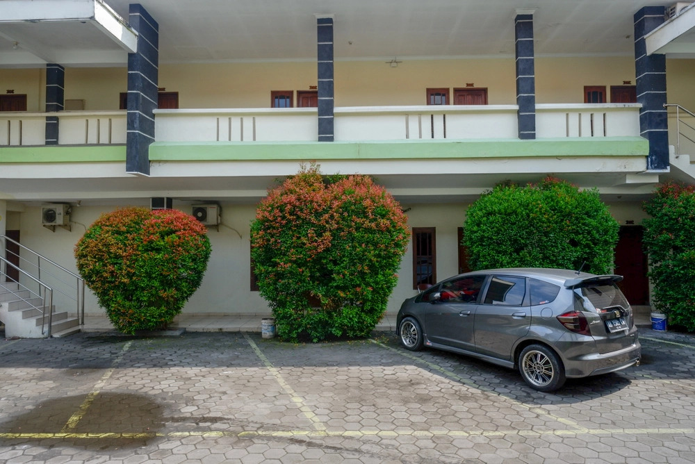 RedDoorz At Hotel Sartika Yogyakarta