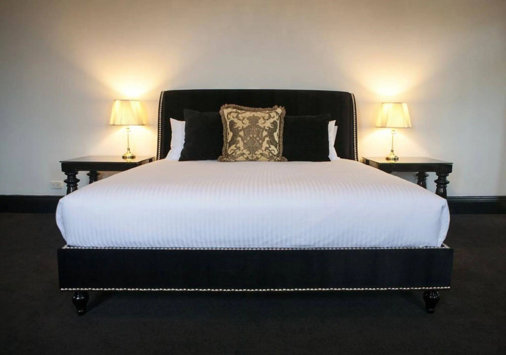 The Royal Hotel