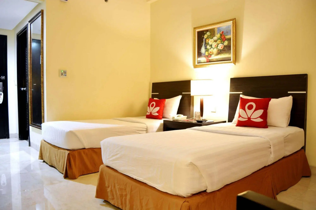 ZEN Rooms Bandengan Selatan