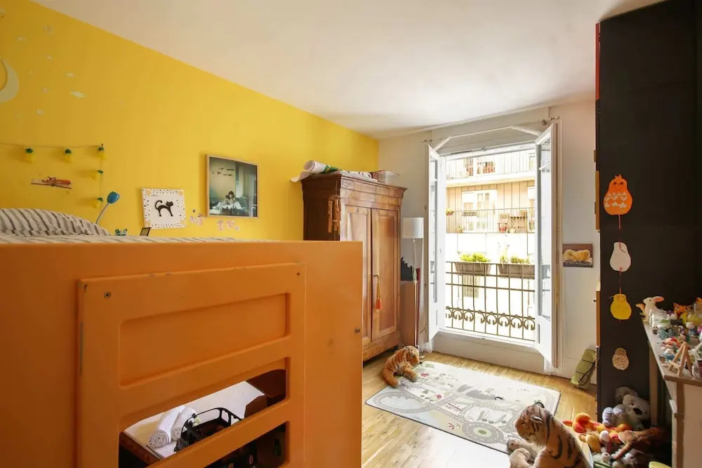 Comfortable Parisian Home 2mins From Metro Line 7