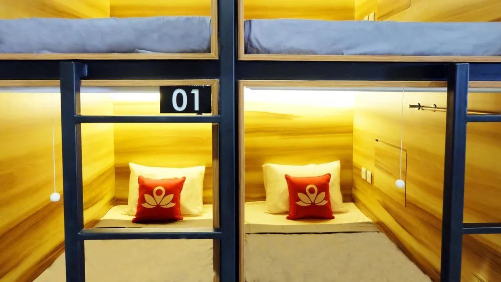 ZEN Hostel Gubeng Station 2