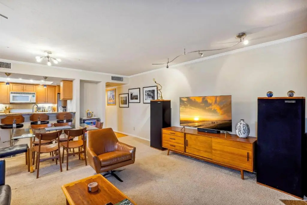 Pelican Pointe 3B
