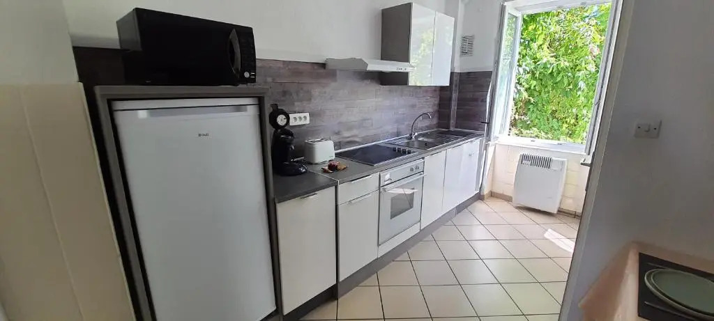 Appartement climatisé avec jardin