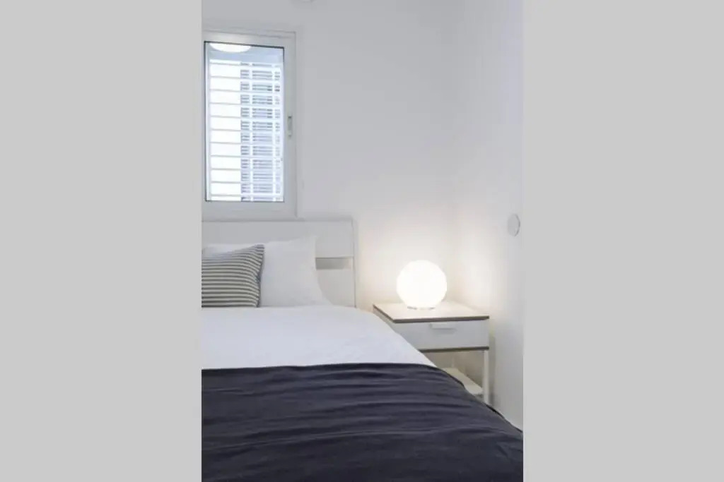 Botiuqe apartment . 100 meters from the beach