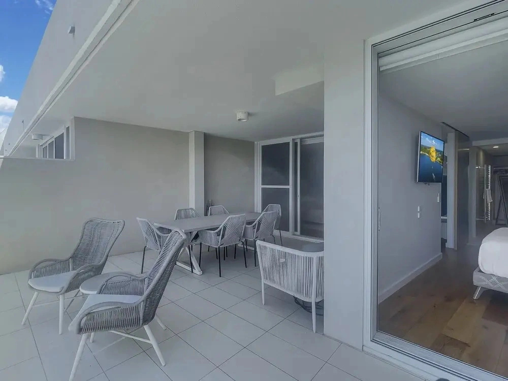 Spacious Modern Apartment in Batemans Bay