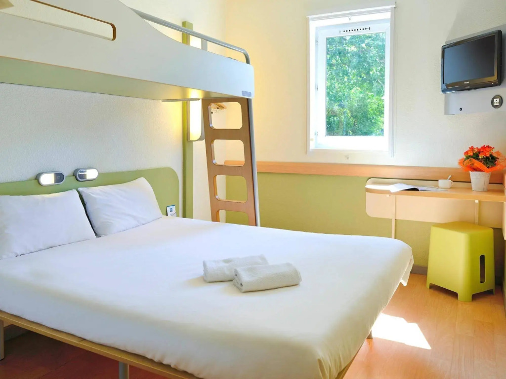 ibis budget Orange Centre
