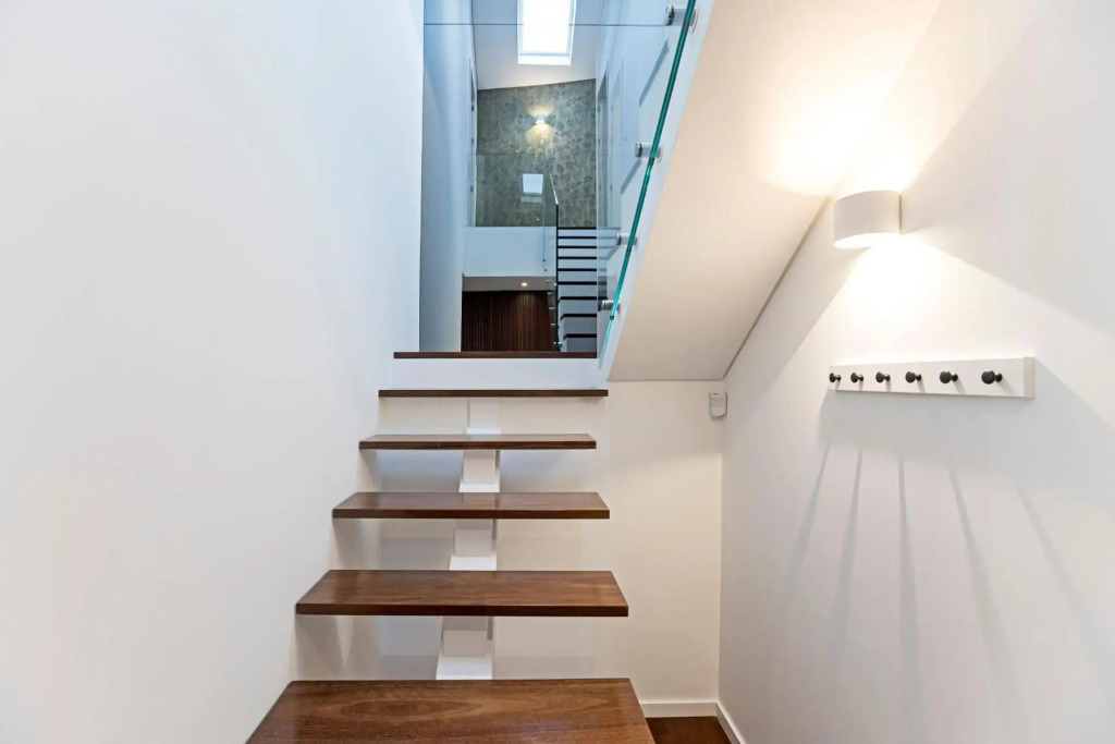 Wonderful 2BR Duplex Near River by LovelyStay