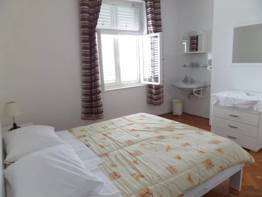 Apartments Kazo