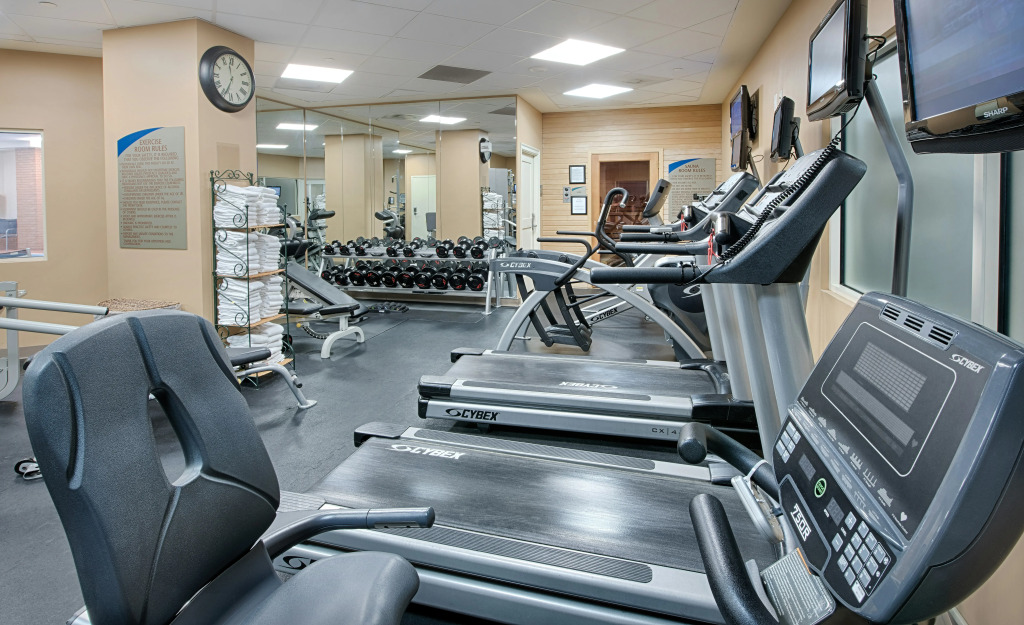 Wyndham National Harbor 2BR Apartment with Resort Access