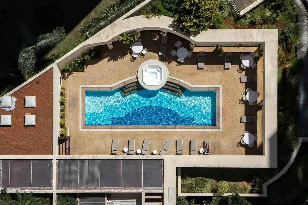 The World Hotel by Wecare Hosting