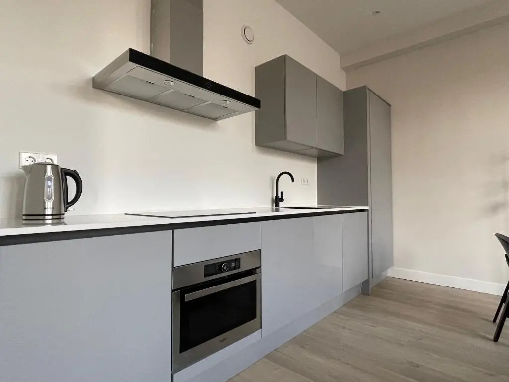Great 3 Bedroom Serviced Apartment 98m2 -MNL G-