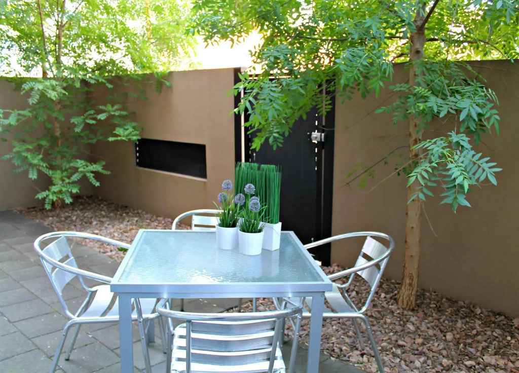 Adelaide DressCircle Apartments