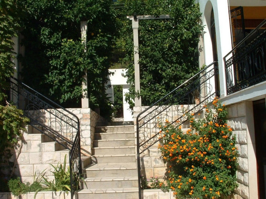 Ivica - with parking - SA3(2)