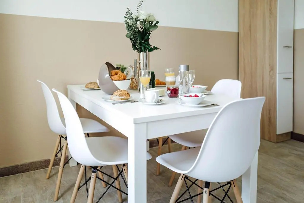 Doppelzimmer 150 m zur TA (Nr. 6)