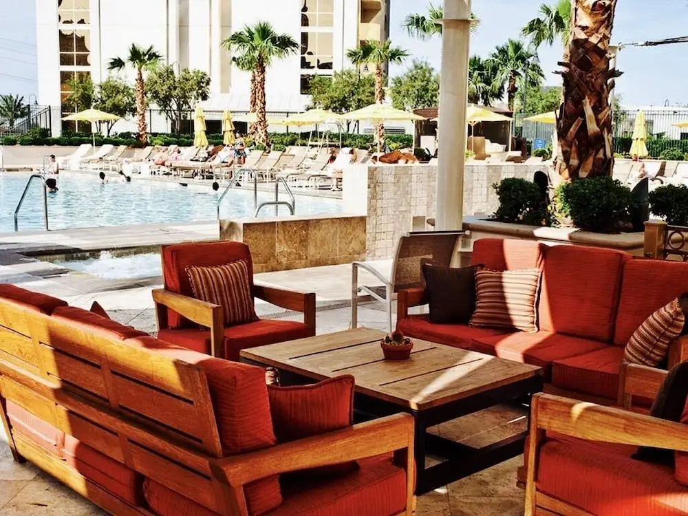 Amalz Deluxe Suites at Mgm Signature