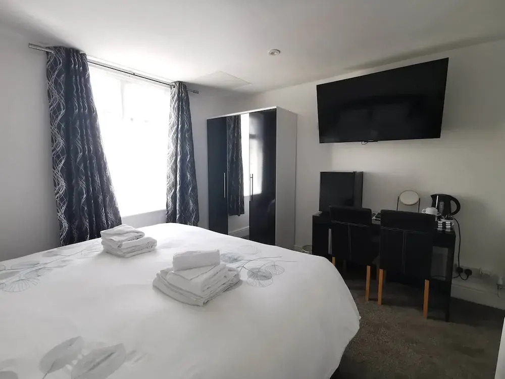 The Kerswell Hotel Sea Front
