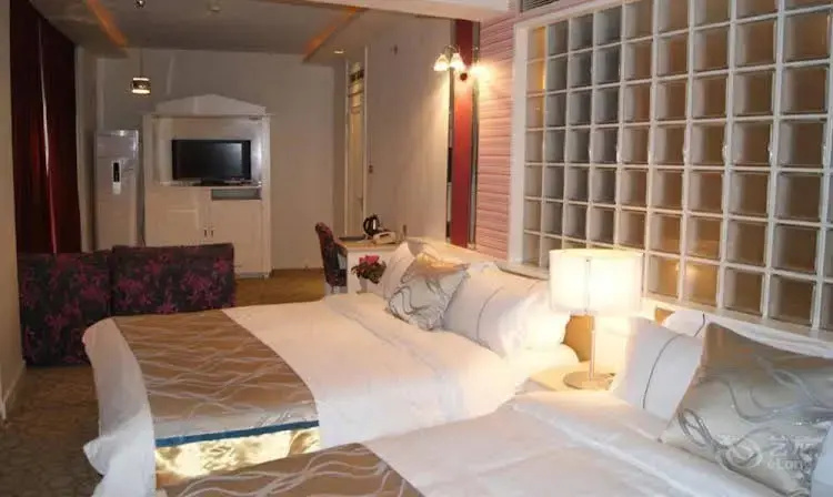Wave Resort Hotel