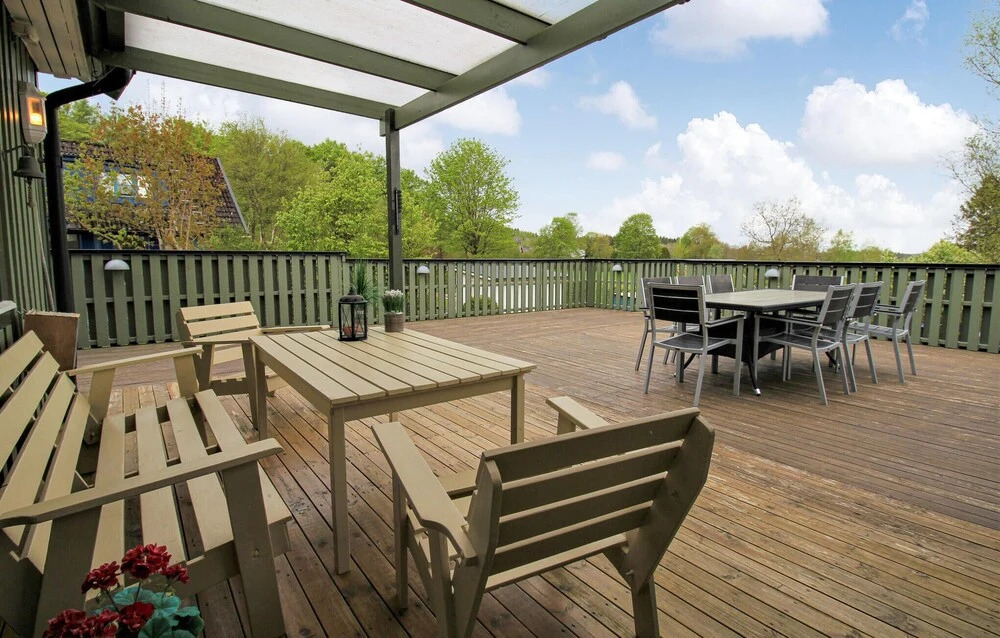4 Bedroom Stunning Home In Örkelljunga