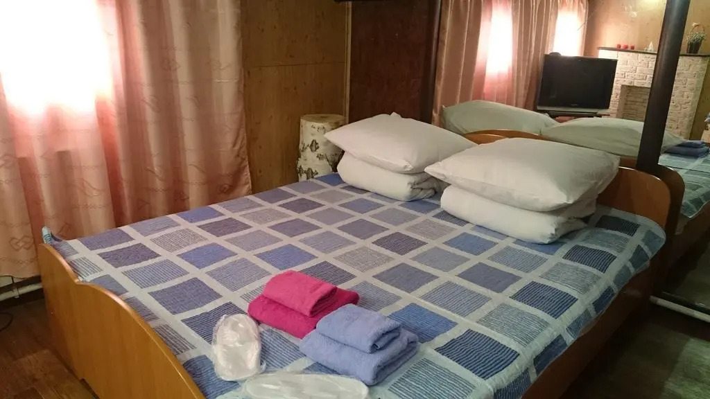 Bast Basket, hostel