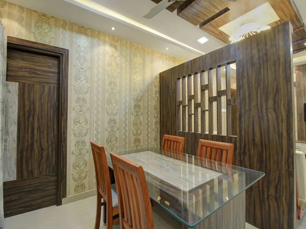 OYO 15442 Mahalakshmi Suites