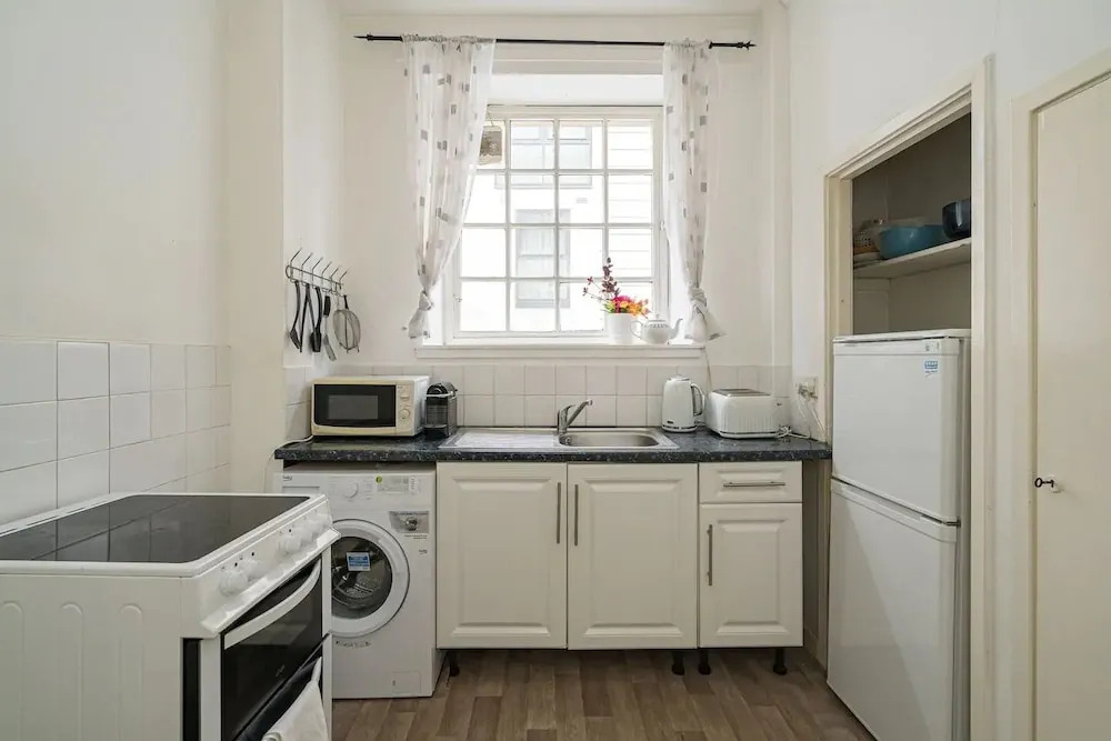Stunning Royal Mile Old Town Apartment