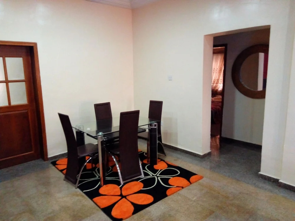 furnished indoor pool gym 3 bedroom flat