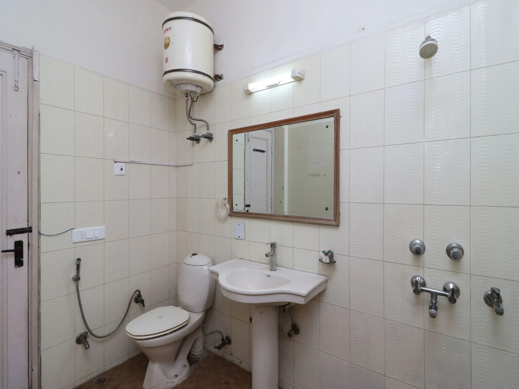 A Gulshan Continental By OYO Rooms