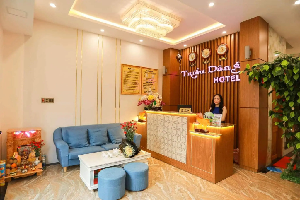 Khách Sạn Triều Dâng