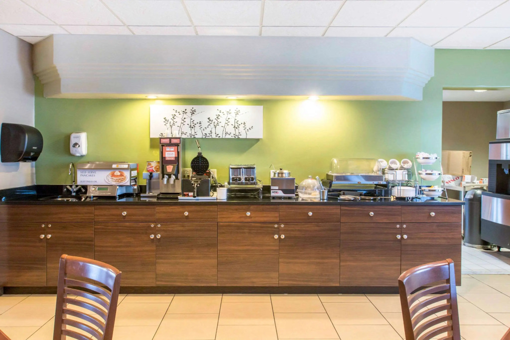 Sleep Inn & Suites Oregon - Toledo