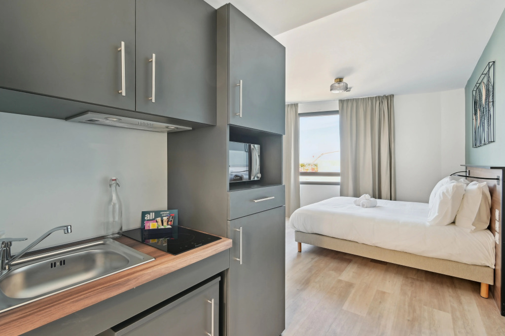All Suites Appart Hôtel - Paris Ouest - Colombes