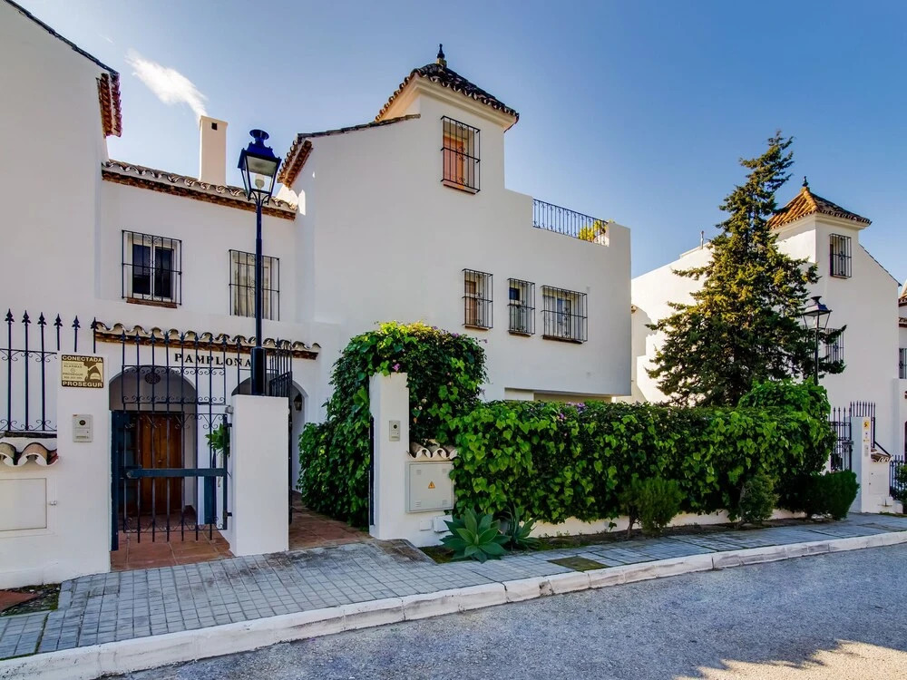 Plush Holiday Home in Marbella With Swimming Pool