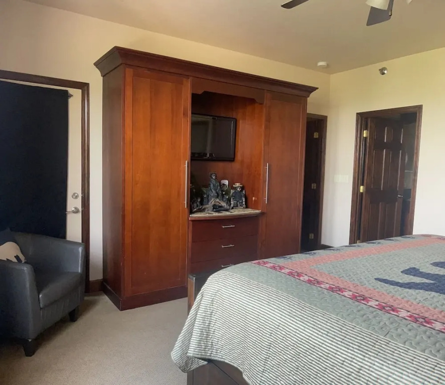Bearadise Dreams 2 Bedroom Condo by RedAwning
