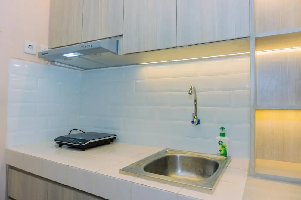 Modern And Tidy 1Br Serpong Greenview Apartment