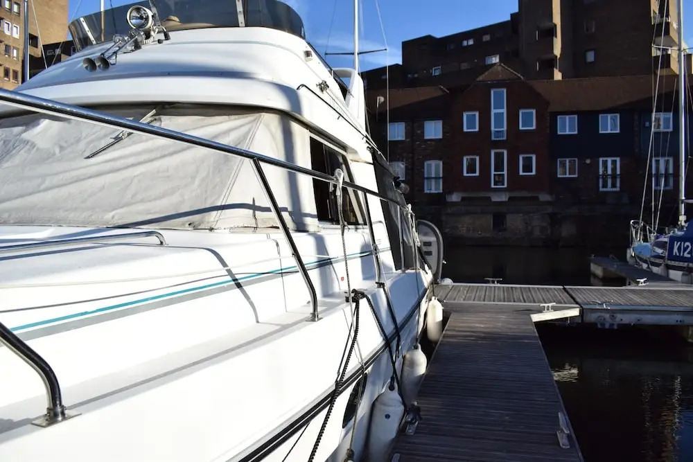 1 Bedroom Princess Live-aboard Boat