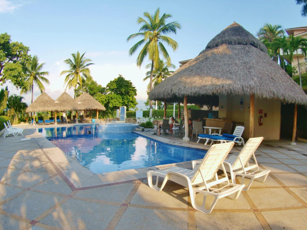 Villas del Palmar Manzanillo with Beach Club