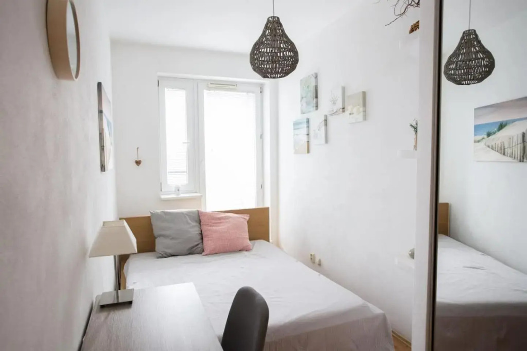 Cozy apartment btw centre and airport - Private host - No invoice